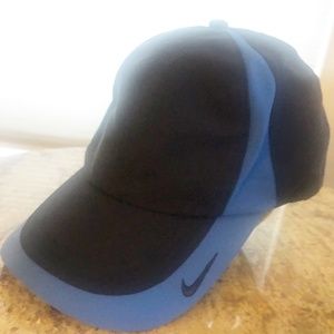 Nike Golf Dri-FIT Colorblock Cap Blue One Size Adjustable (NWOT)
